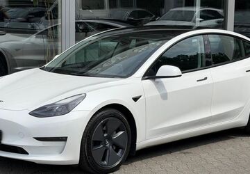 Tesla Model 3 72.454 km 27.950 &euro; Dieburg 64807