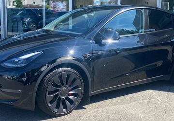 Tesla Model Y 57.632 km 34.450 &euro; Dieburg 64807