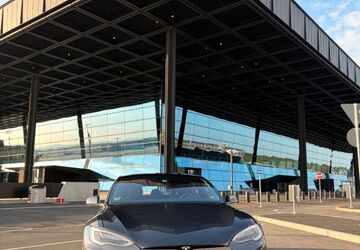 Tesla Model S 118.000 km 29.500 &euro; Frankfurt 60311