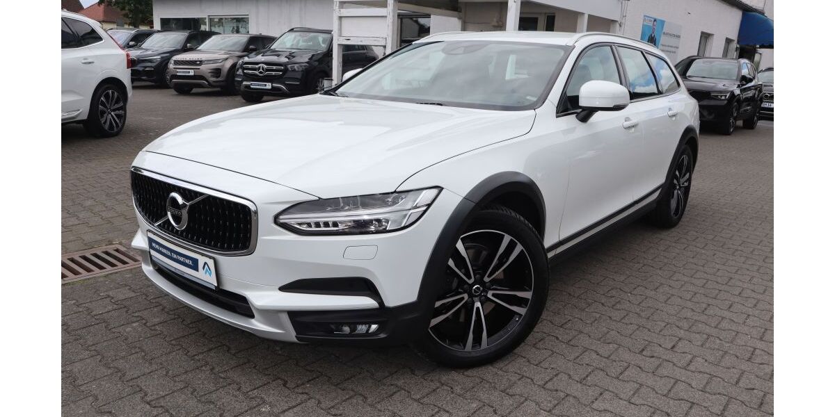 Volvo V90 Cross Country 159.717 km 25.485 &euro; Darmstadt 64291