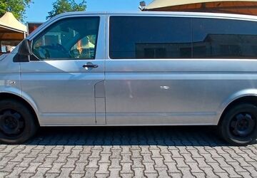 VW T5 Transporter 238.500 km 10.500 &euro; Rüsselsheim 65428