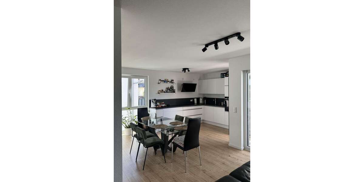 Etagenwohnung Seligenstadt-Froschhausen Froschhausen - 3 Zimmer, 88 m&sup2;, 1.000&euro; | Angebot:27363872
