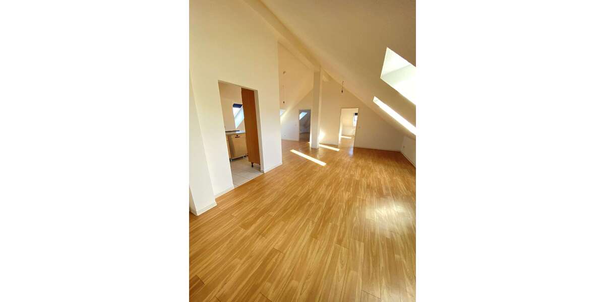 Etagenwohnung Offenbach am Main Lauterborn - 3 Zimmer, 85 m&sup2;, 1.050&euro; | Angebot:27250898