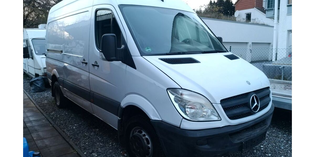 Mercedes-Benz Sprinter 79.978 km 11.900 &euro; Frankfurt am Main 65929