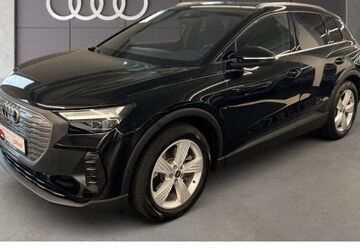 Audi Q4 e-tron 43.695 km 30.990 &euro; Frankfurt am Main 60314
