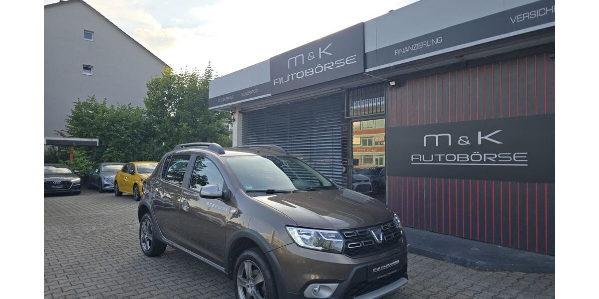 Dacia Sandero 78.800 km 8.000 &euro; OFFENBACH AM MAIN 63075