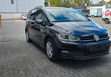 VW Touran 285.573 km 8.330 &euro; Darmstadt 64293