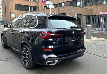 BMW X5 35.940 km 82.600 &euro; Frankfurt /Main 60327