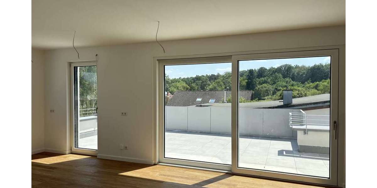 Etagenwohnung Dreieich - 3 Zimmer, 126 m&sup2;, 2.200&euro; | Angebot:26962426