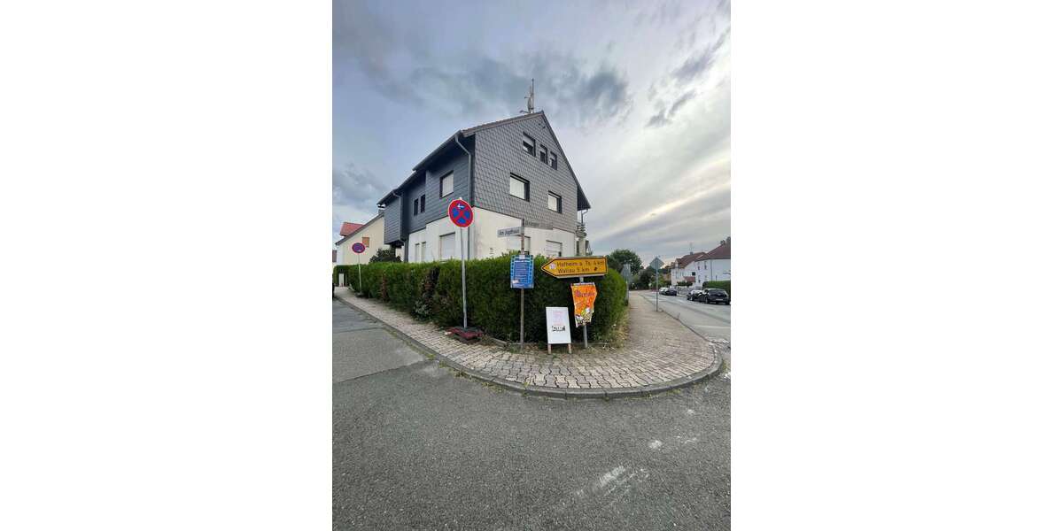 Etagenwohnung Hofheim am Taunus - 3 Zimmer, 107 m&sup2;, 1.500&euro; | Angebot:27302071