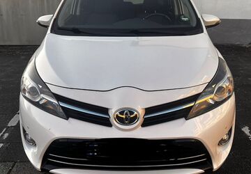 Toyota Verso 128.300 km 11.990 &euro; Dreieich 63303