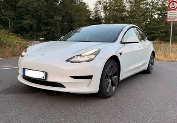 Tesla Model 3 56.500 km 27.990 &euro; Kelsterbach 65451