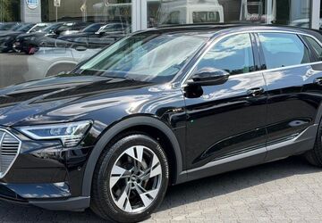 Audi e-tron 35.000 km 33.450 &euro; Dieburg 64807