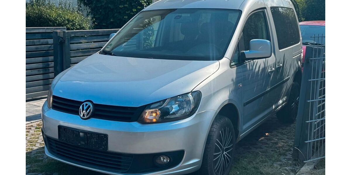 VW Caddy 187.485 km 8.900 &euro; Frankfurt am Main 60386