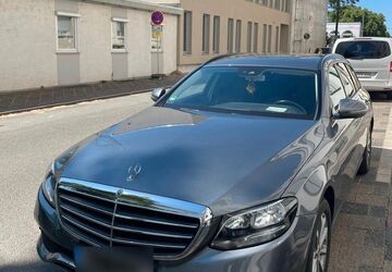 Mercedes-Benz E 220 175.000 km 18.000 &euro; Darmstadt 64283