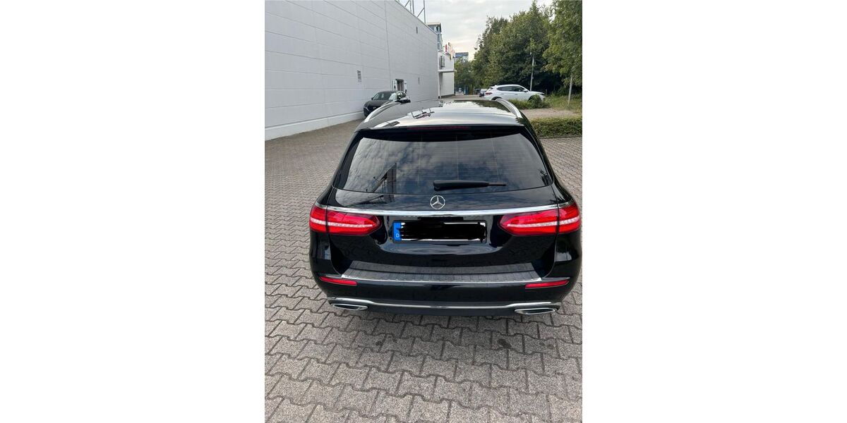 Mercedes-Benz E 220 400.000 km 12.990 &euro; Darmstadt 64289