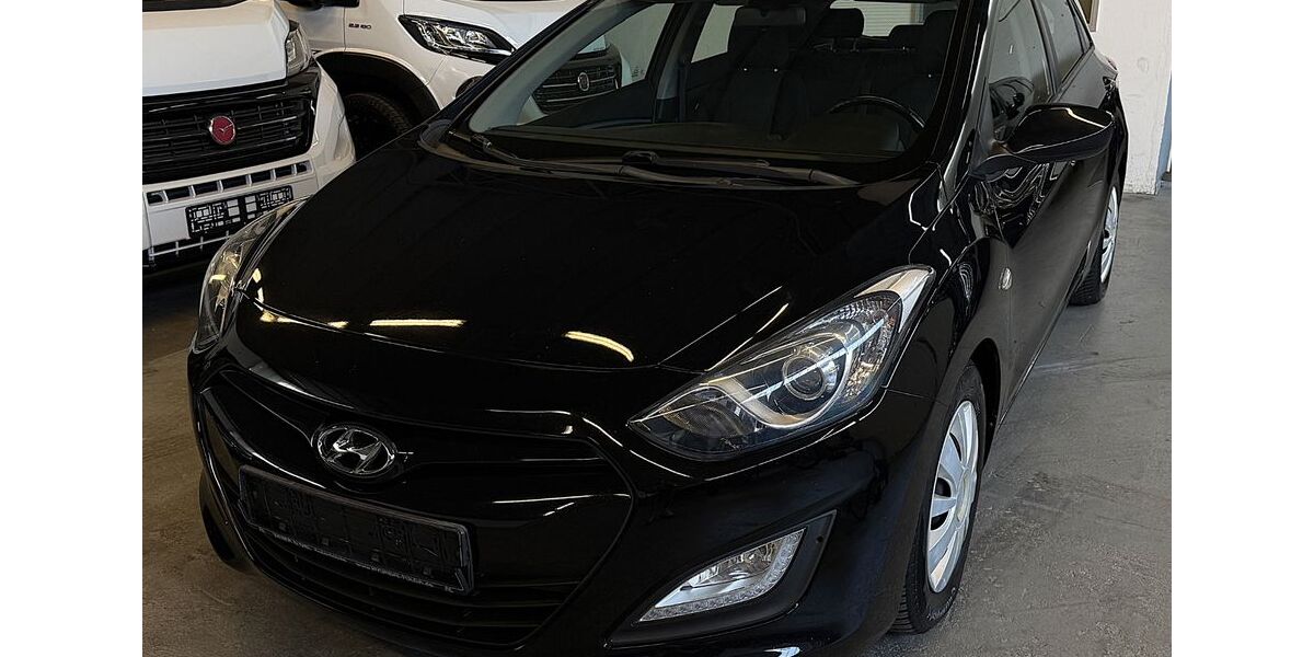 Hyundai i30 134.932 km 6.399 &euro; Darmstadt 64347
