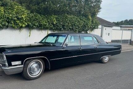 Cadillac Fleetwood 40.000 km 39.000 &euro; Seligenstadt 63500