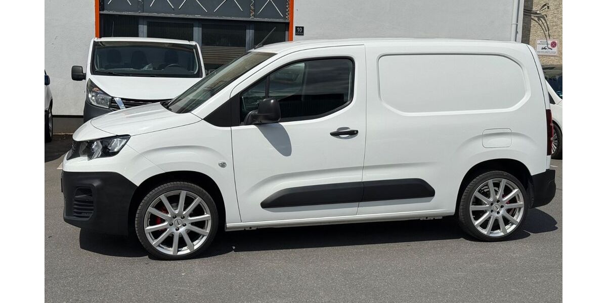 Peugeot Partner 130.000 km 12.999 &euro; Frankfurt am Main 60314