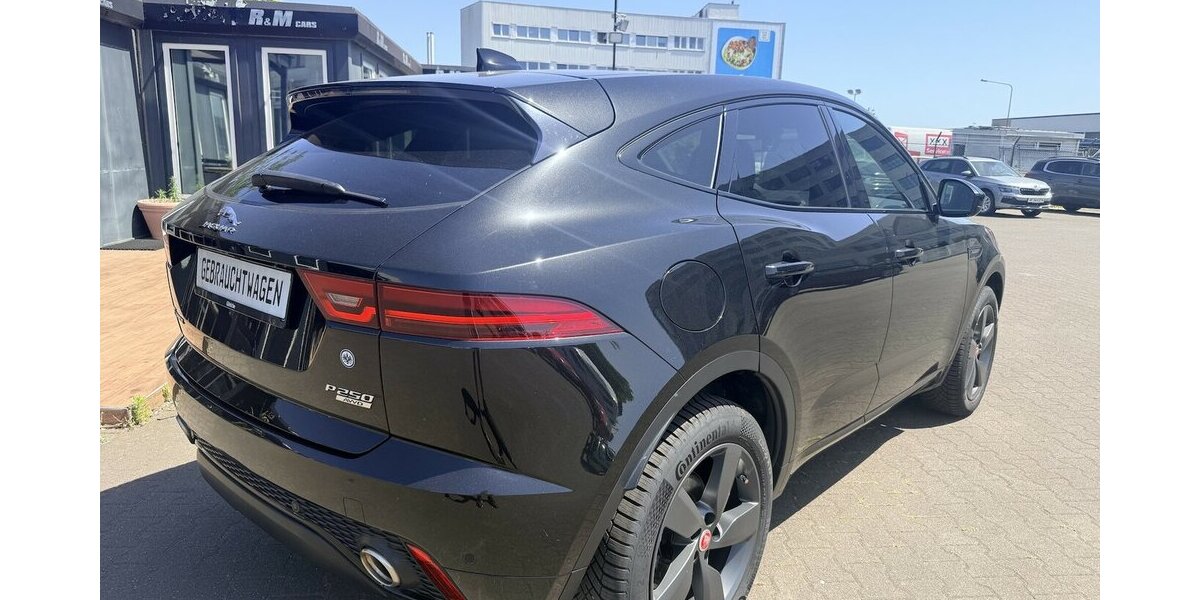 Jaguar E-Pace R-Dynamic S AWD/TOP/AHK/PANO 57.200 km 25.890 &euro; Frankfurt 60386