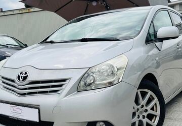 Toyota Verso 206.000 km 5.799 &euro; Frankfurt am Main 60386