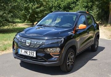 Dacia Spring 48.000 km 9.700 &euro; Frankfurt 60437
