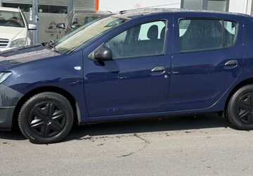 Dacia Sandero 73.000 km 5.799 &euro; Frankfurt am Main 60314