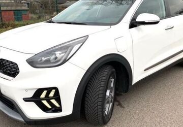 Kia Niro 84.500 km 15.900 &euro; Frankfurt 60489