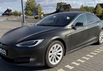 Tesla Model S 230.000 km 26.150 &euro; Frankfurt am Main 60314