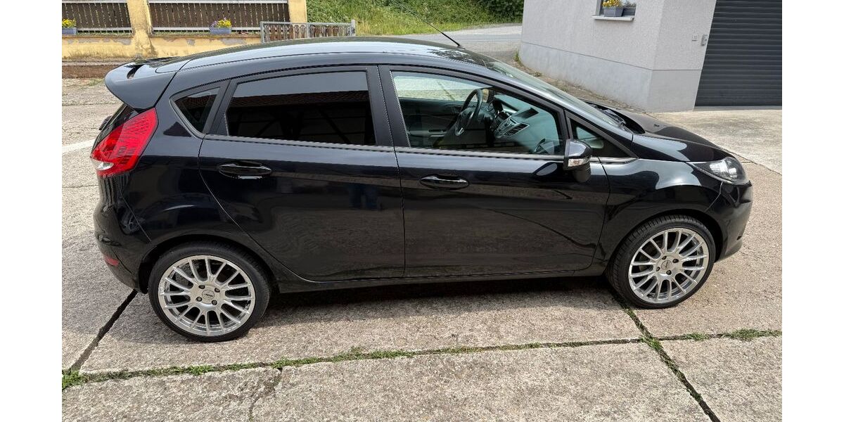 Ford Fiesta 236.799 km 2.499 &euro; Reichelsheim 64385